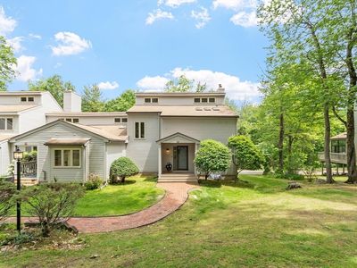 77 Parkhurst Dr #77