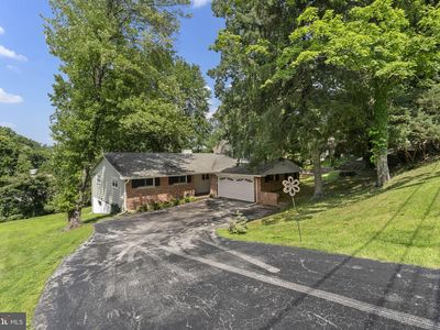 262 Lantern Ln