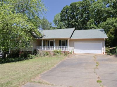 210 Wedgewood Dr
