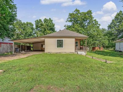404 Large Ave