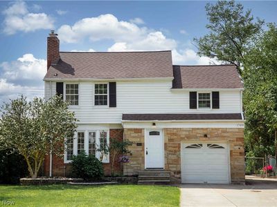 Property at 1766 Longwood Dr, Mayfield Heights, OH