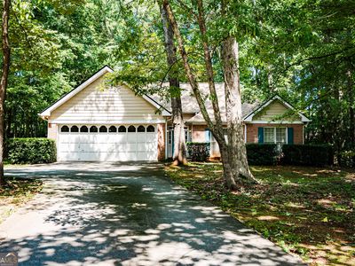 Property at 405 Radcliffe Trce, Covington, GA