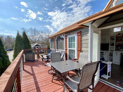 40 Drifting Brook Ln