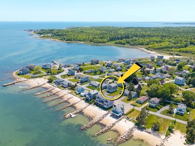 35 Shore Dr