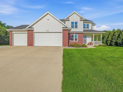 Property at 721 Ledgeview Ln, Brownsville, WI