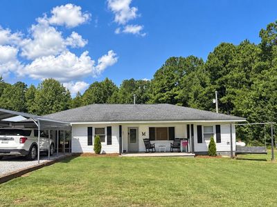 1688 Mount Carmel Rd