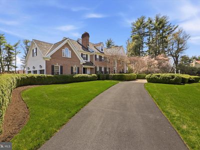 608 Creek Ln