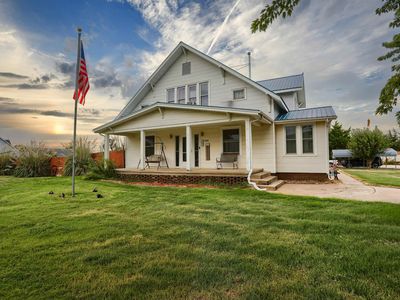 202 W Old Highway 4