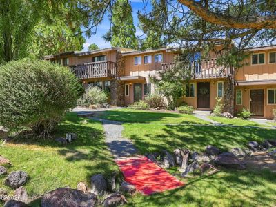 141 Lake Glen Dr