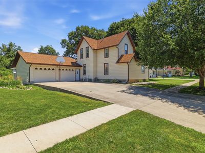 Property at 1108 Park St, Gowrie, IA