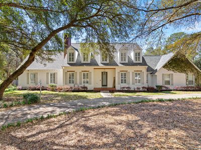 2624 Edgewater Dr