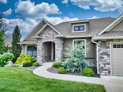 6403 Shallow River Dr