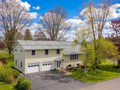 Property at 2 Hillview Dr, Norwich, NY