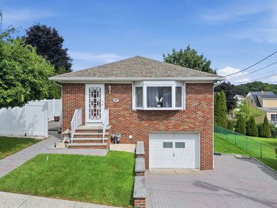 41 Elizabeth Ct