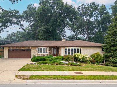 304 E Irving Park Rd