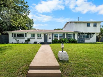 2300 Mount Carmel Dr