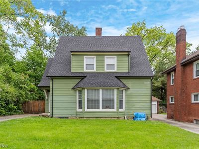 272 Outlook Ave