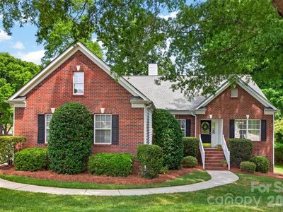 1918 Weighmont Ct
