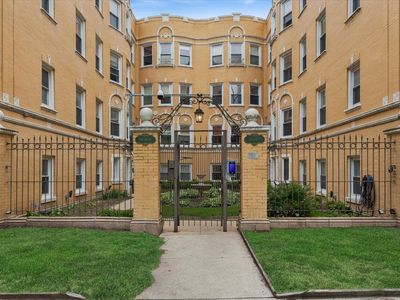 7409 N Hoyne Ave APT 3