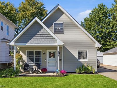 216 Longford Ave