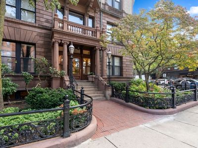 416 Marlborough St APT 209