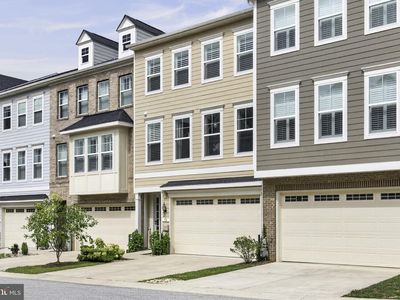 10 Enclave Ct