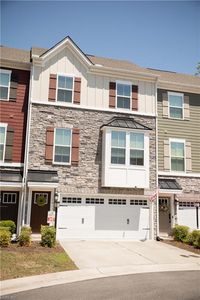 1013 Stern Way