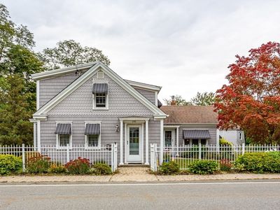 648 Pleasant St