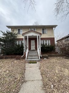 1906 S 7th Ave