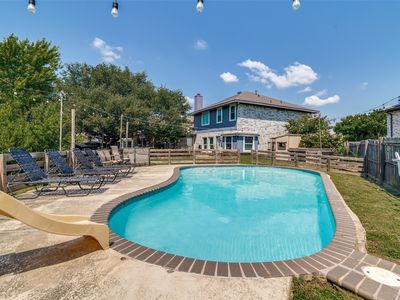 8321 Bristol Ct