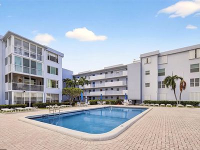 1820 New Palm Way #306