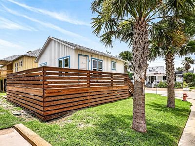 340 N Alister St #7