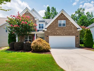 6220 Amber Bluffs Cres