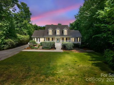 1184 W Oak Dr