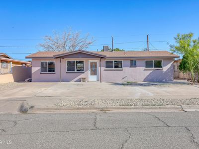 223 Kelvin Ave