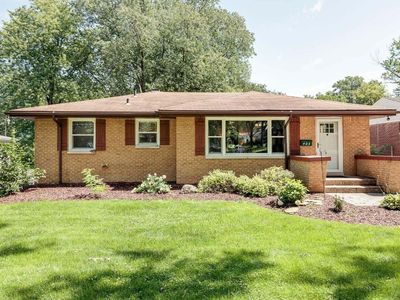 405 Fairview Ave