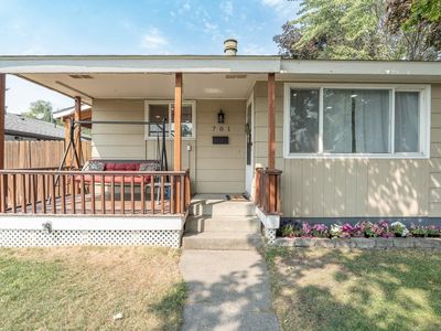 701 E Bismark Ave