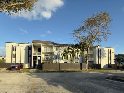 4810 NW 79th Ave APT 206