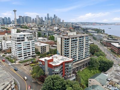 507 W Mercer Street #104