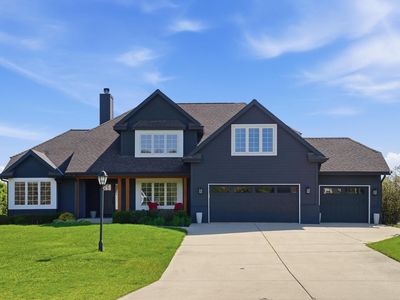 W126N6432 Willow COURT