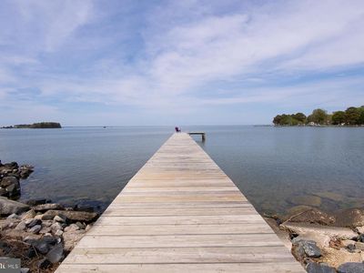 724 Twin Point Cove Rd