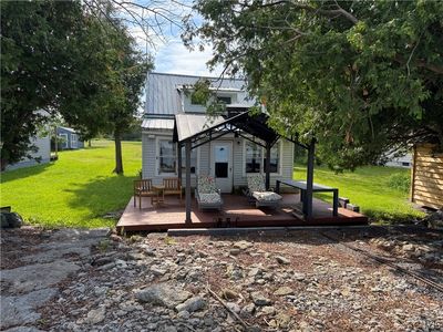 3693 Lighthouse Rd