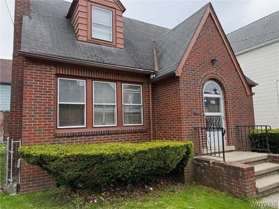 743 Spruce Ave
