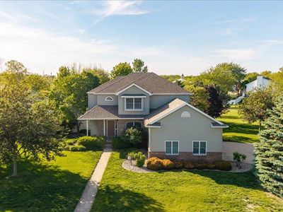 102 Meadowland Dr