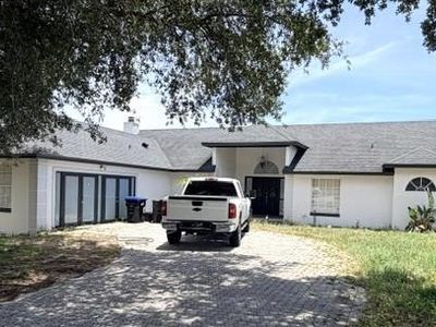 1677 Sackett Cir