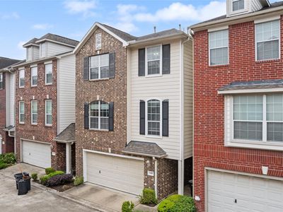 3410 Skyline Village Dr