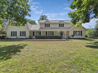 945 Bluegrass Ln