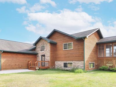 20697 Carolyn Ln