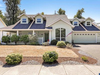 1237 SE Barberry Ave