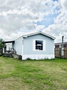 Property at 2525 Oyster Creek Bnd, Oyster Creek, TX